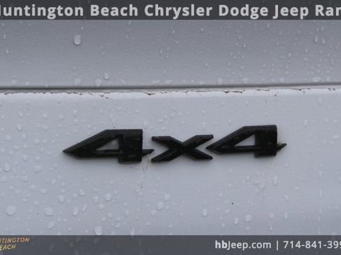 Used 2025 Jeep Grand Cherokee L Altitude image 7