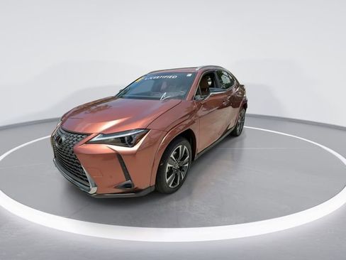 Certified 2025 Lexus UX 300h FWD w/ Accessory Package (Z1) image 4