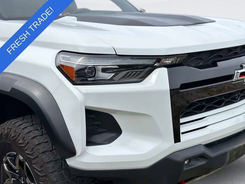 Used 2023 Chevrolet Colorado ZR2 w/ ZR2 Convenience Package III AWD/4WD image 4