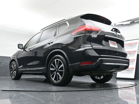 Used 2017 Nissan Rogue SL w/ SL Premium Package image 35