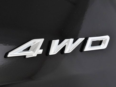 Used 2022 Ford Explorer XLT w/ Equipment Group 202A image 23