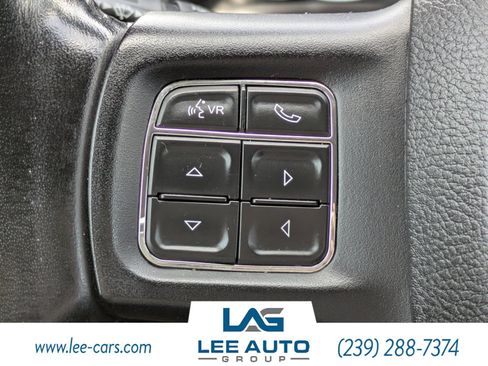 Used 2020 RAM 1500 Classic SLT w/ Luxury Group RWD image 20