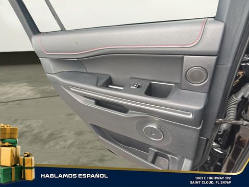 Used 2022 Ford Expedition Limited image 27