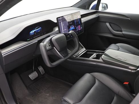 Used 2022 Tesla Model X image 18