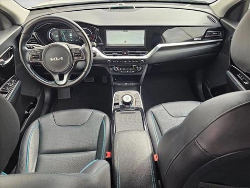Used 2022 Kia Niro EX Premium image 17