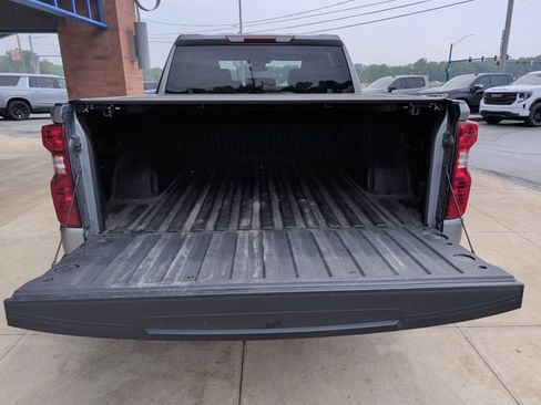 Used 2023 Chevrolet Silverado 1500 LT AWD/4WD image 21