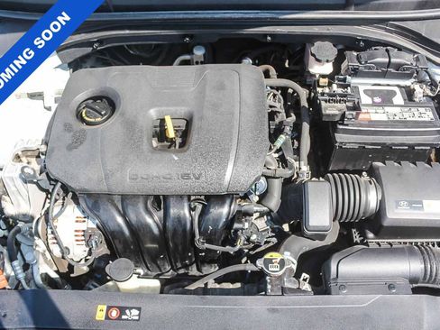 Used 2019 Hyundai Elantra SE w/ Cargo Package image 34