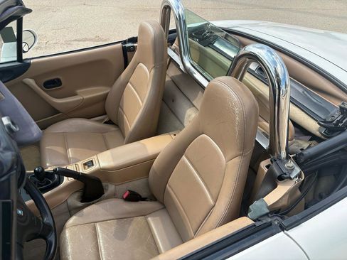 Used 2000 MAZDA MX-5 Miata RWD image 66
