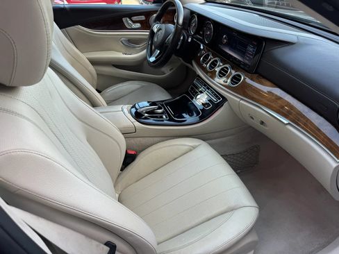 Used 2017 Mercedes-Benz E 300 4MATIC w/ Premium 1 Package image 24