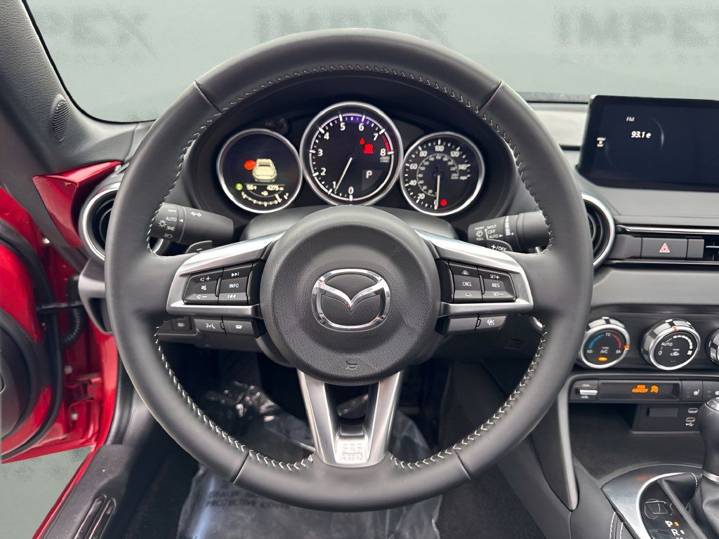 Used 2026 MAZDA MX-5 Miata RF Grand Touring RWD image 13