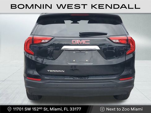Used 2021 GMC Terrain SLE image 6