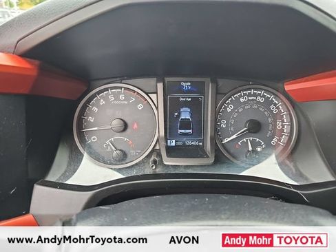Used 2017 Toyota Tacoma TRD Sport w/ Tow Package (A/T) AWD/4WD image 20
