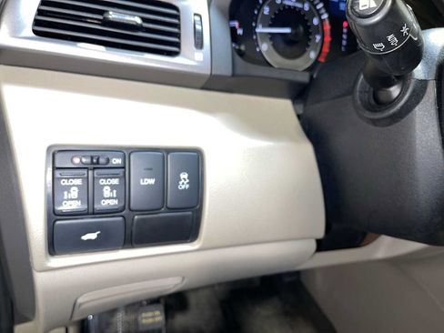 Used 2015 Honda Odyssey EX-L image 24