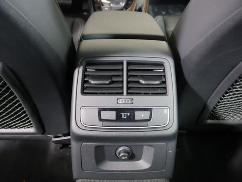 Used 2023 Audi A4 2.0T Premium w/ Convenience Package image 23