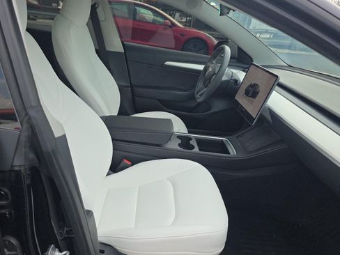 Used 2023 Tesla Model 3 Standard Range RWD image 12