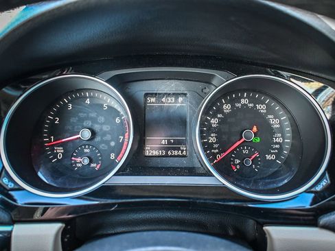 Used 2017 Volkswagen Jetta SEL image 8