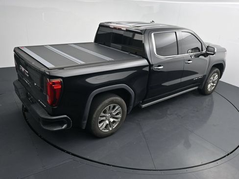 Used 2019 GMC Sierra 1500 Denali w/ Denali Ultimate Package AWD/4WD image 16