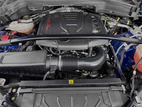 Used 2023 Alfa Romeo Stelvio Veloce image 33