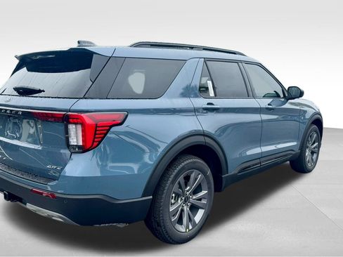 New 2026 Ford Explorer Active w/ Active Comfort Package image 10