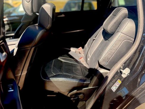 Used 2014 Mercedes-Benz GL 550 4MATIC image 31