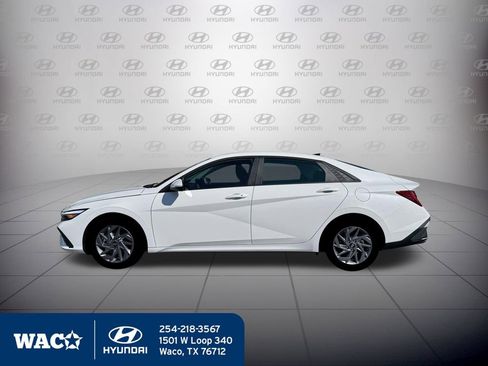 New 2026 Hyundai Elantra Blue image 3