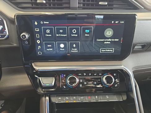 Certified 2025 GMC Sierra 1500 Denali w/ Denali Reserve Package AWD/4WD image 16