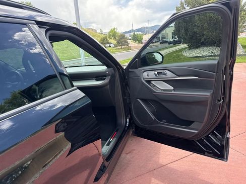 Used 2025 Ford Explorer ST AWD/4WD image 28