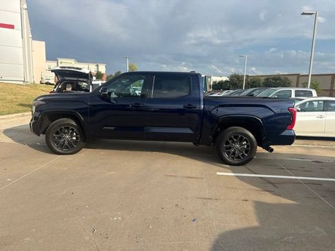 Used 2023 Toyota Tundra Platinum AWD/4WD image 5