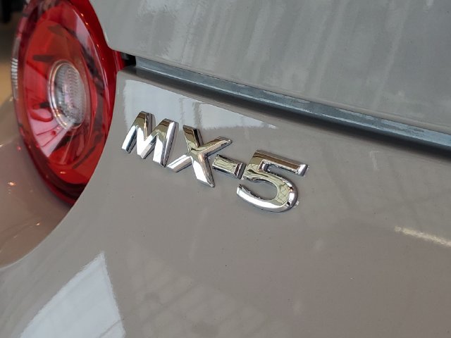 New 2026 MAZDA MX-5 Miata Club w/ Brembo/BBS/Recaro Package RWD image 6