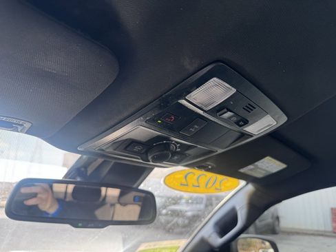 Used 2022 Toyota Tacoma TRD Off-Road image 27