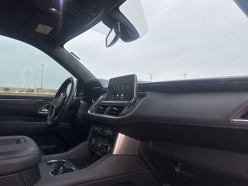 Used 2022 Chevrolet Tahoe LT w/ Luxury Package image 32