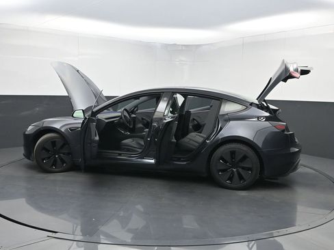 Used 2024 Tesla Model 3 Standard Range image 35
