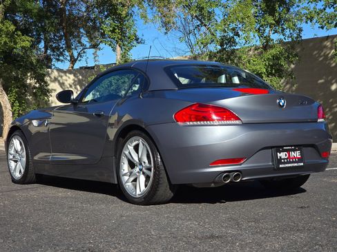 Used 2009 BMW Z4 sDrive30i image 10