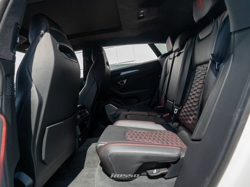 Used 2021 Lamborghini Urus AWD/4WD image 57