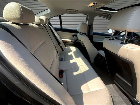 Used 2011 BMW 328i Sedan RWD image 24