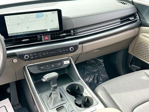 New 2026 Kia Carnival image 21