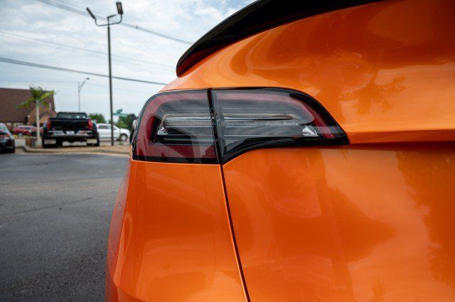 Used 2022 Tesla Model Y Performance AWD/4WD image 11