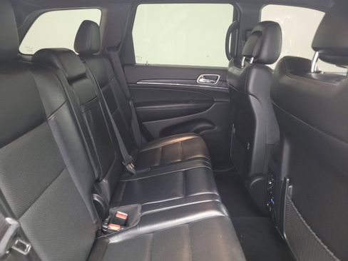 Used 2020 Jeep Grand Cherokee Limited w/ Luxury Group II RWD image 19
