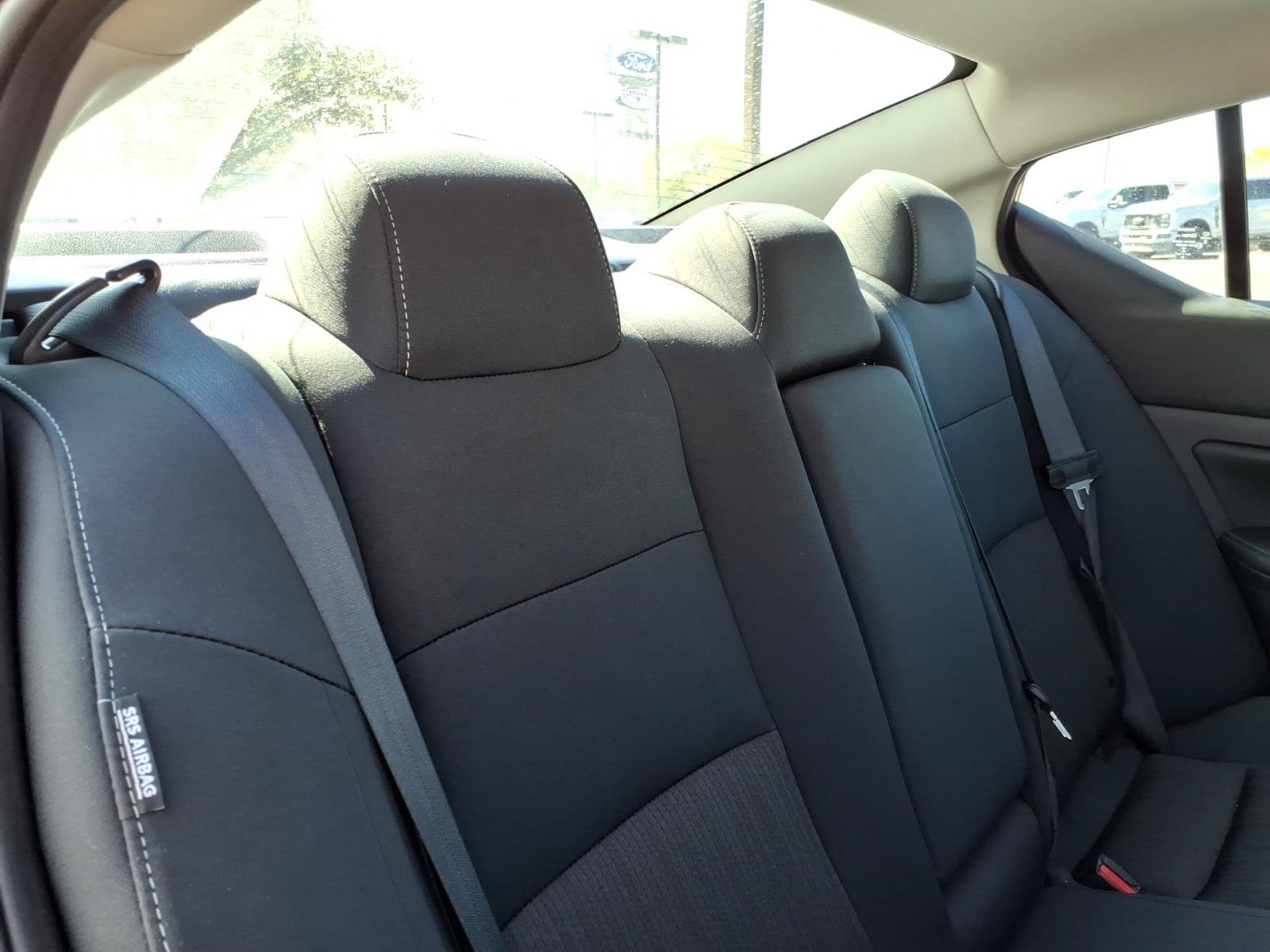 Used 2025 Nissan Altima 2.5 SV FWD image 14