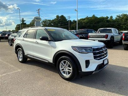 Used 2025 Ford Explorer Active