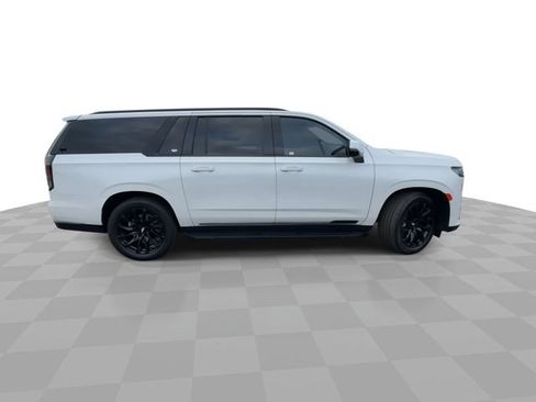 Certified 2022 Cadillac Escalade ESV Sport Platinum w/ LPO, ONYX Package AWD/4WD image 9