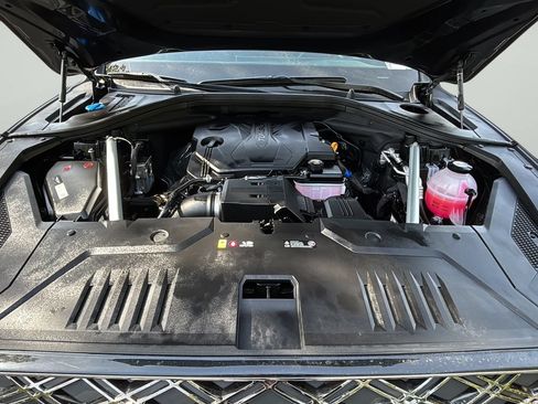 Certified 2026 Genesis GV70 2.5T AWD/4WD image 9