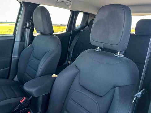 Used 2020 Jeep Renegade Latitude image 14