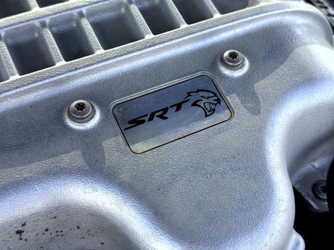 Used 2015 Dodge Challenger SRT Hellcat image 12