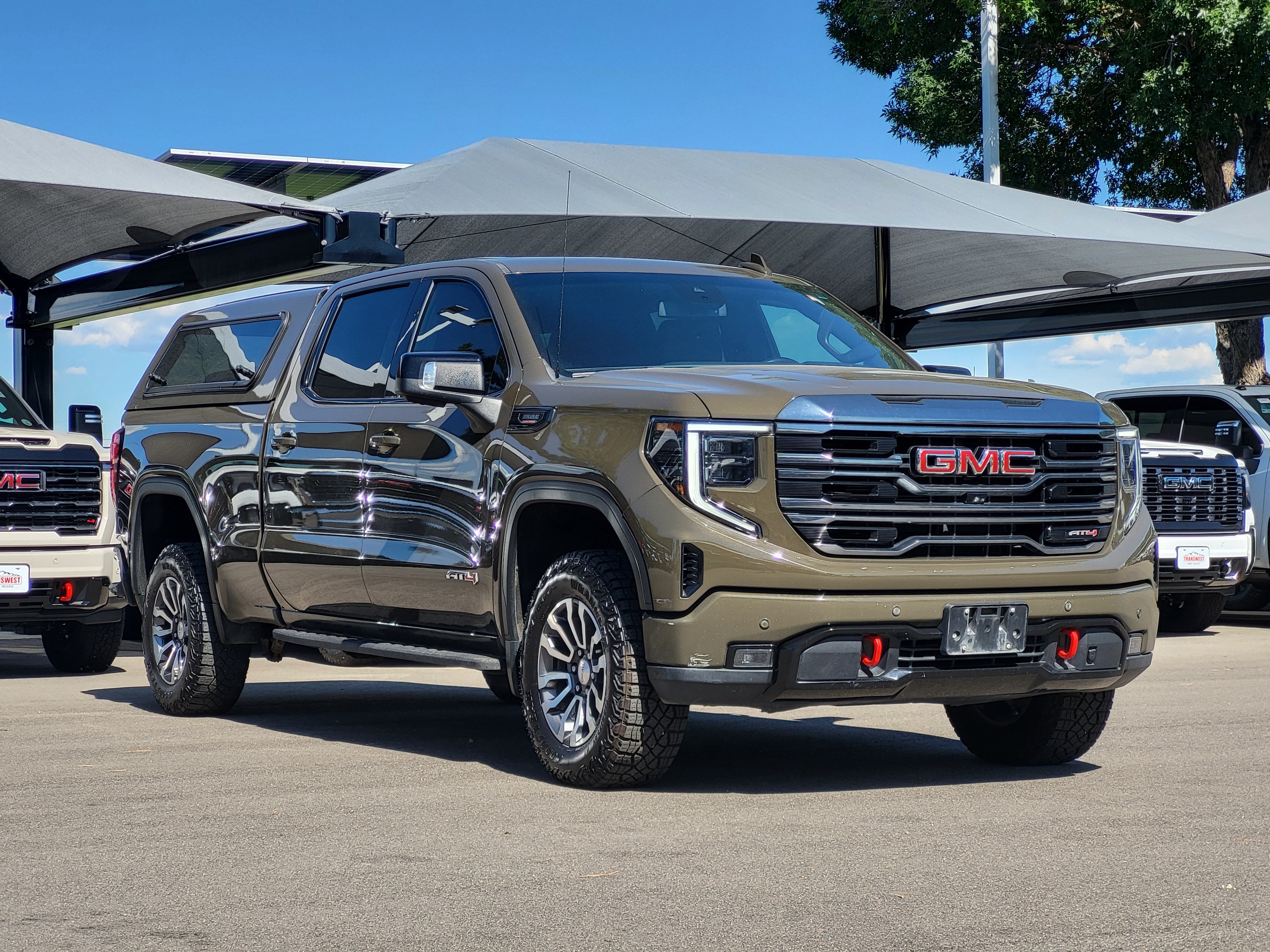 Certified 2023 GMC Sierra 1500 AT4 w/ AT4 Premium Package AWD/4WD image 3