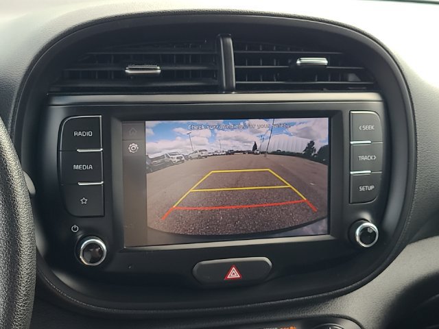 Used 2024 Kia Soul LX w/ LX Technology Package FWD image 19