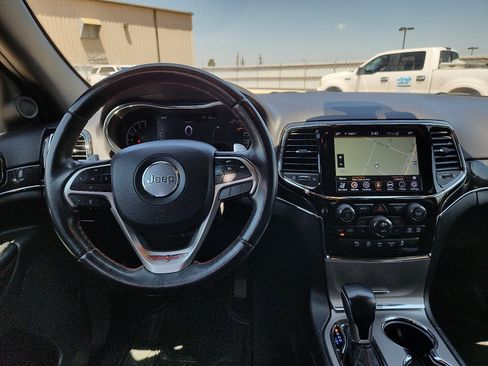 Used 2021 Jeep Grand Cherokee Trailhawk image 11