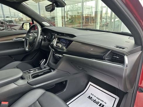 Certified 2025 Cadillac XT6 Sport w/ Platinum Package image 23