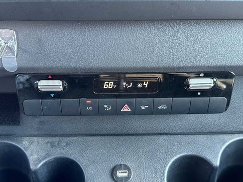Used 2021 Mercedes-Benz Sprinter 3500 image 31