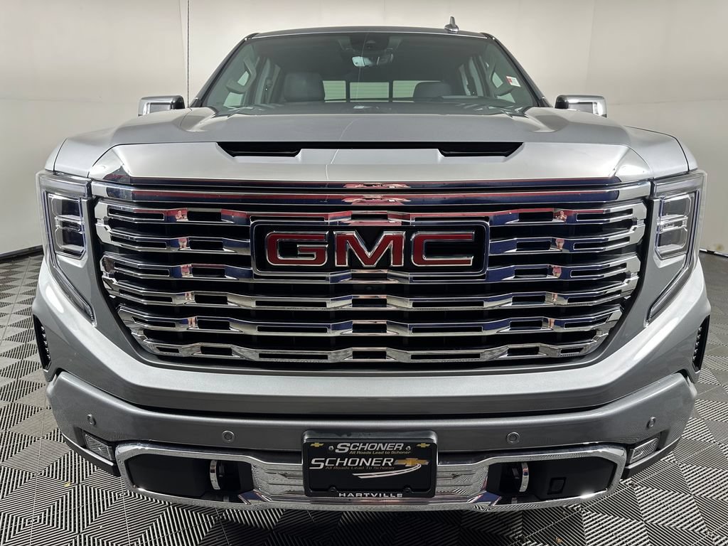 Used 2025 GMC Sierra 1500 Denali w/ Denali Reserve Package AWD/4WD image 8